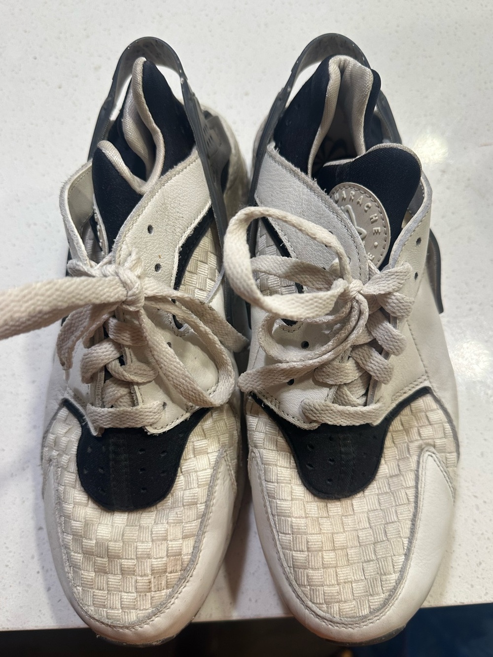 Nike Hurache Air - White and Black Woven Front Sneakers